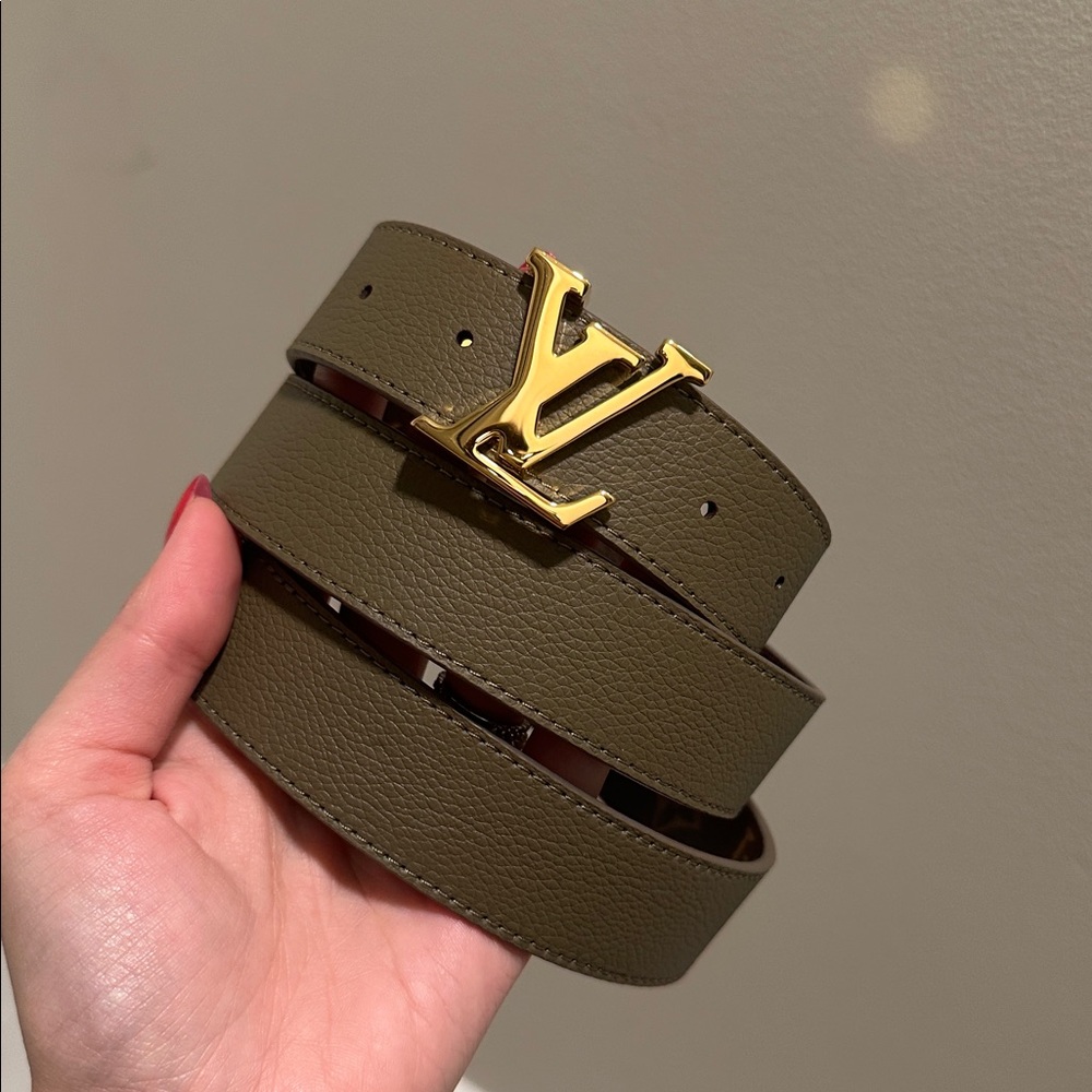 Louis Vuitton Khaki Belt with Gold Logo - reversible - Picture 2 of 6